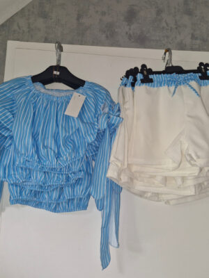 Ensemble bleu et blanc fille